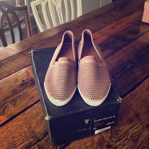 Frye Melanie Slip On NWT